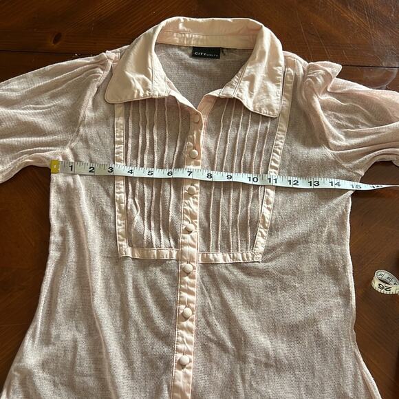 CITY UNLTD Blush Pink Mesh Blouse Size Small Button Front Short Sleeves - Picture 6 of 8